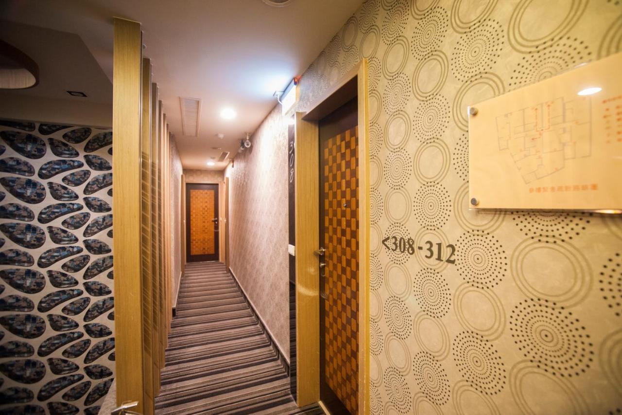 Love Hotel Pingtung Exterior photo