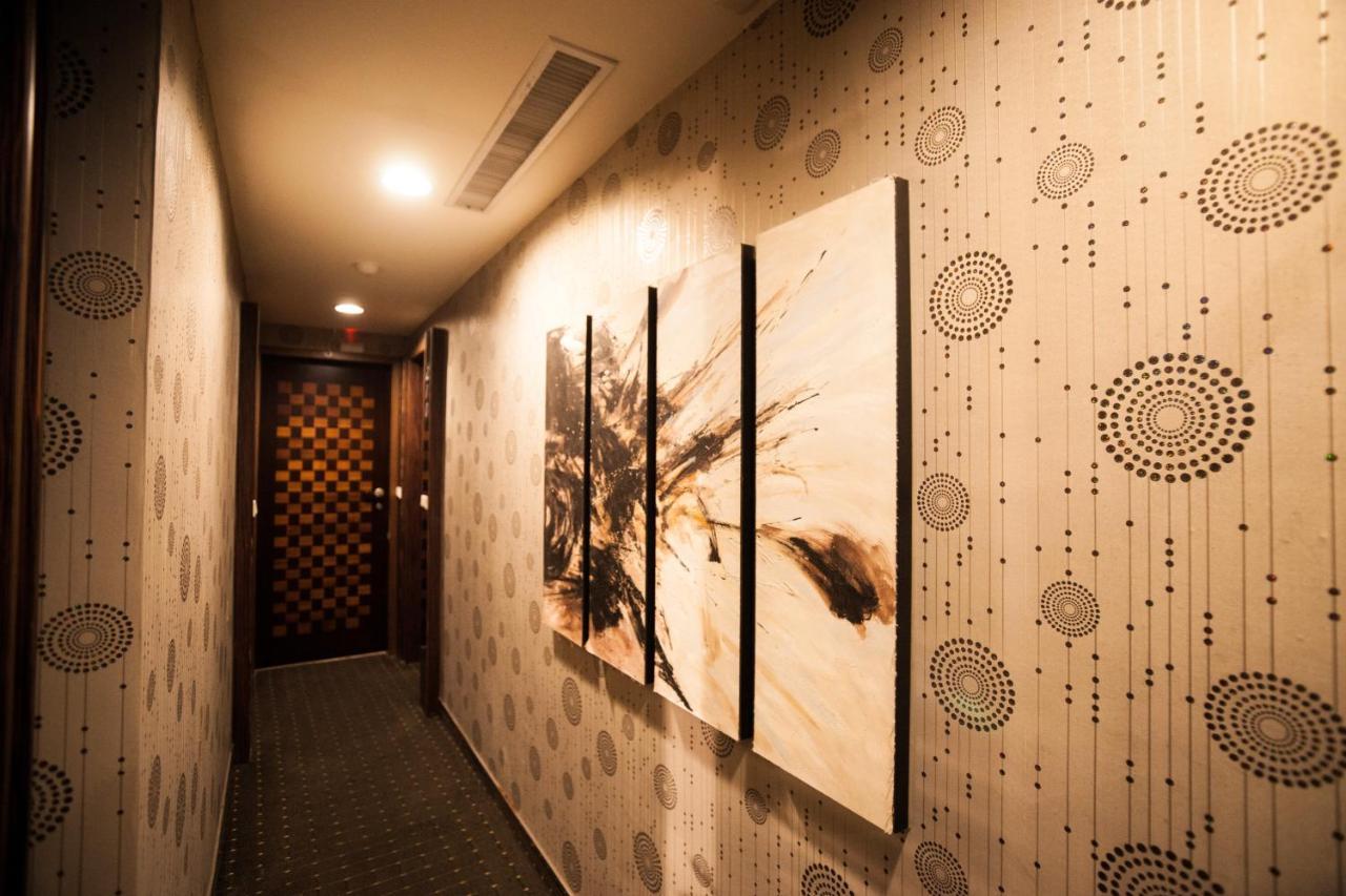 Love Hotel Pingtung Exterior photo